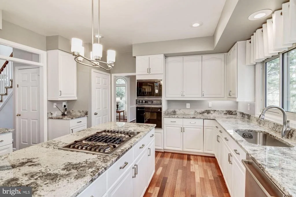 Photo of 8106 DEERCREEK PLACE