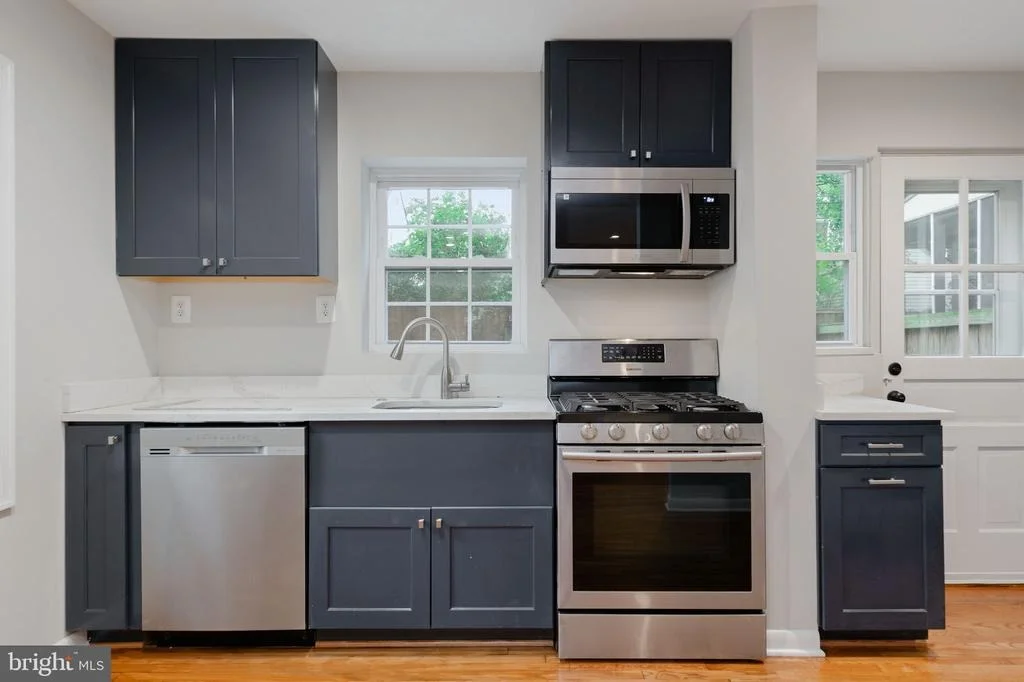 Photo of 5933 WILLIAMSBURG ROAD
