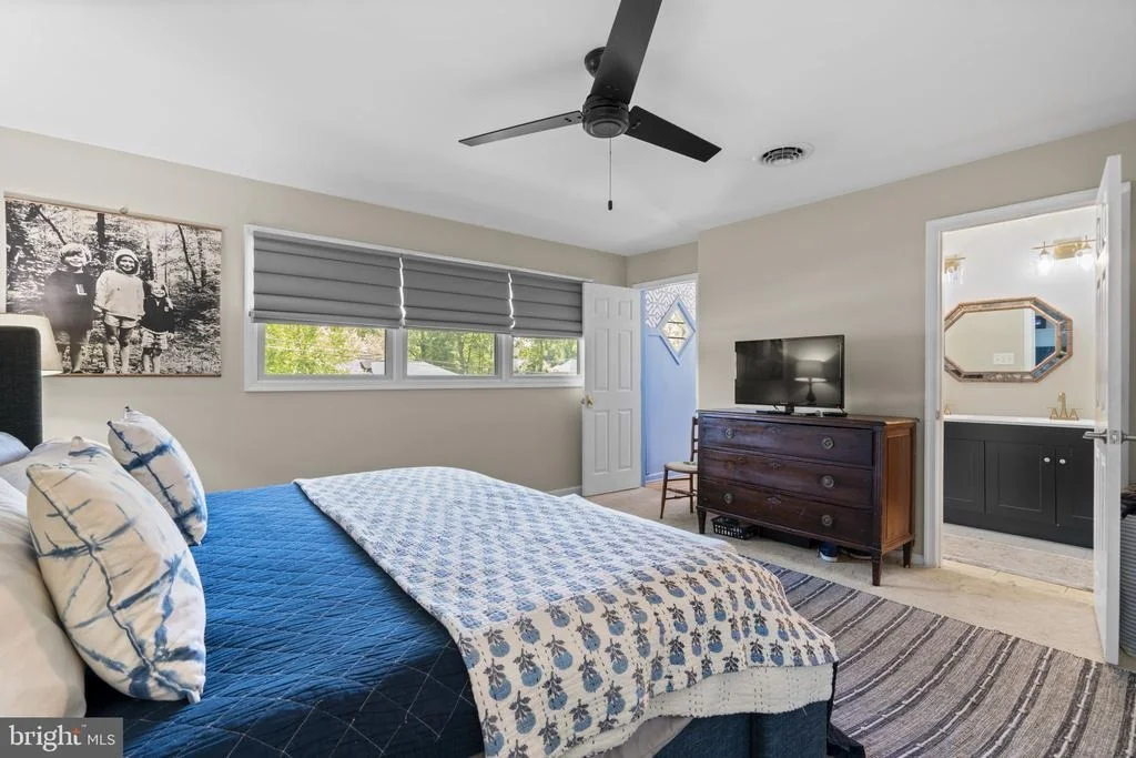 Photo of 52 SUNSET DRIVE