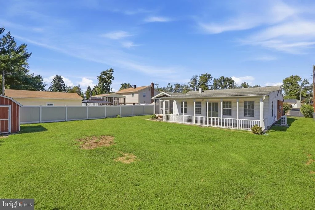 Photo of 9407 KING GEORGE DRIVE