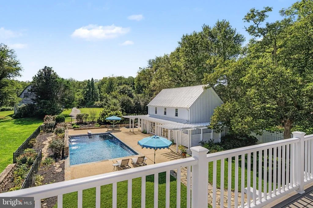 Photo of 8133 GEORGETOWN PIKE