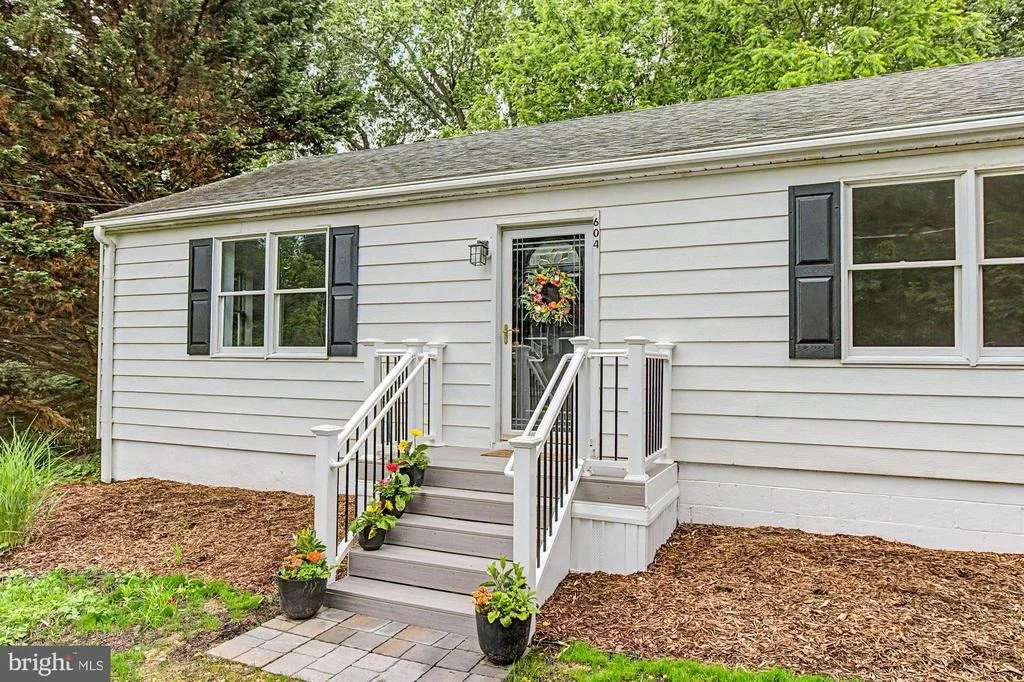 Photo of 604 PROSPECT MILL ROAD