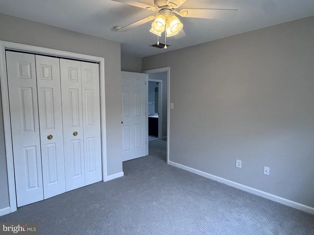 Photo of 911 GLOUSTER CIRCLE