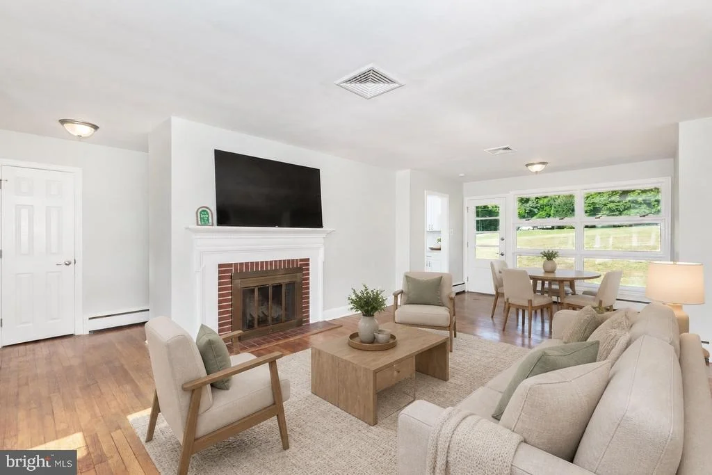 Photo of 15022 HANOVER PIKE