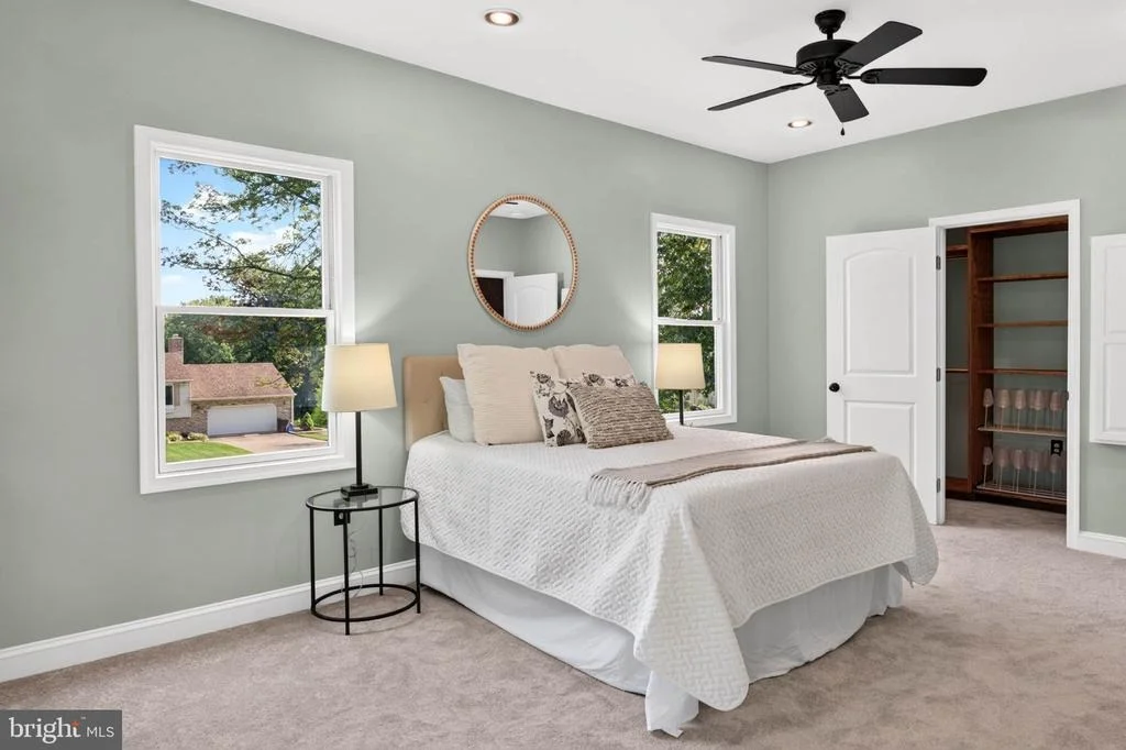 Photo of 4294 WOLF HILL DRIVE