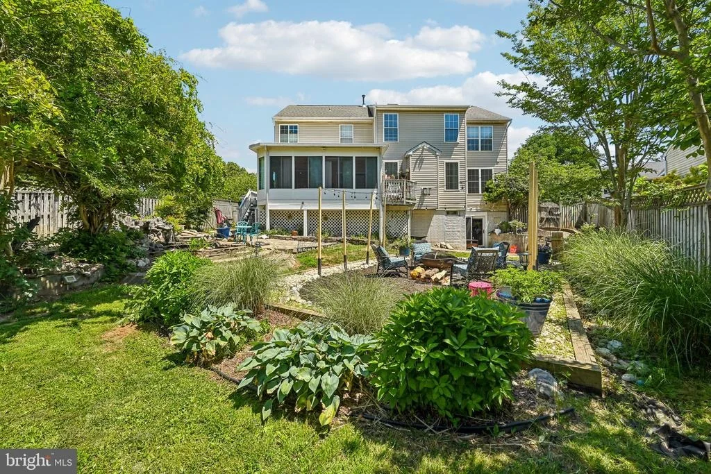 Photo of 6729 LOWES LANE