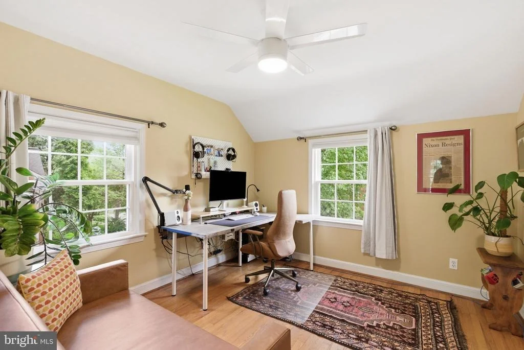 Photo of 1709 WHITE OAK DRIVE