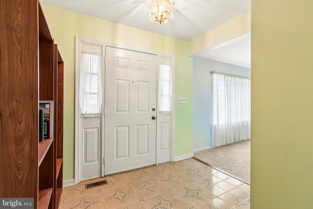 Photo of 2215 CHEROKEE DRIVE