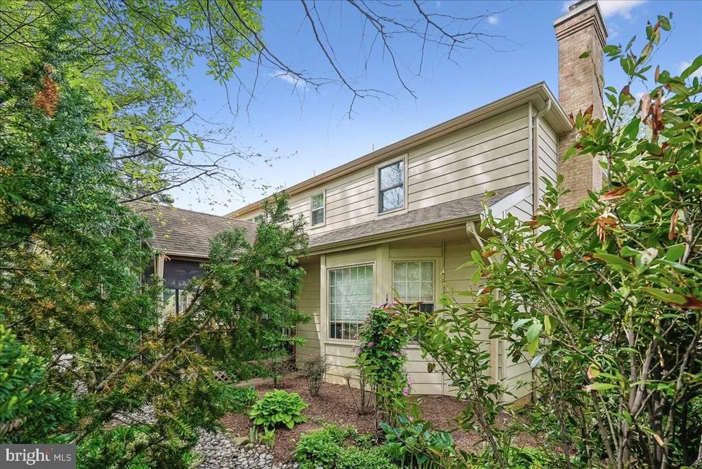 Photo of 4915 SHADOW VALLEY DRIVE