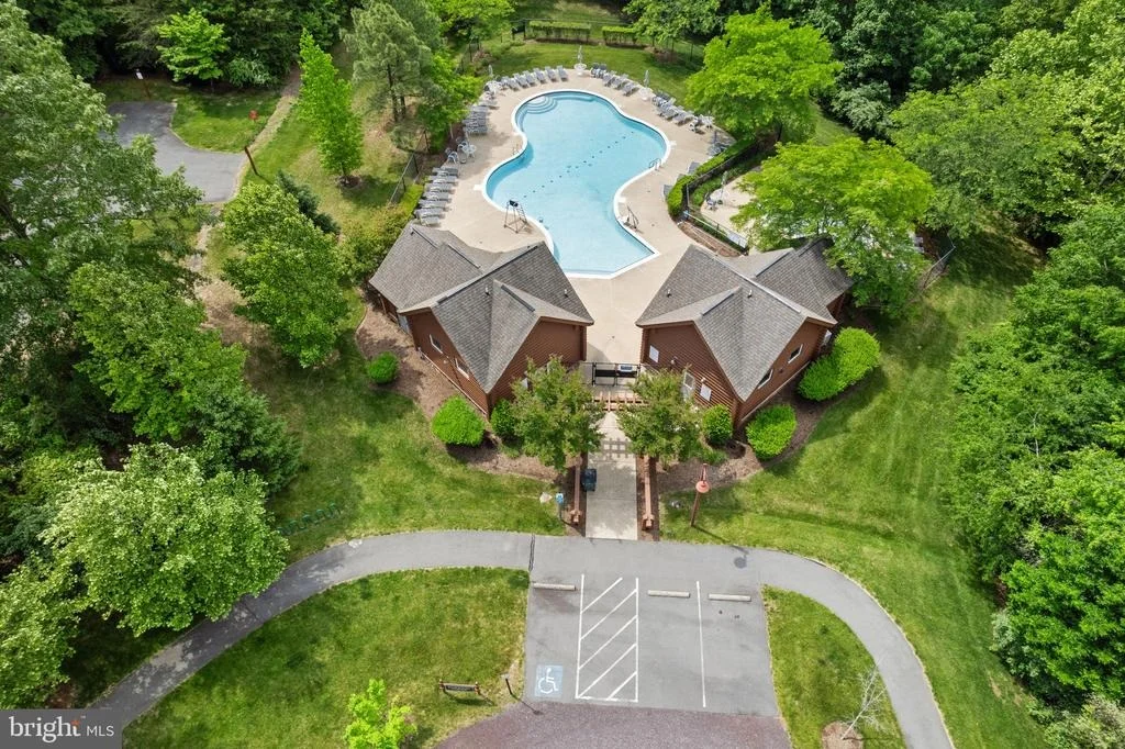 Photo of 8328 PINE KNOTT COURT