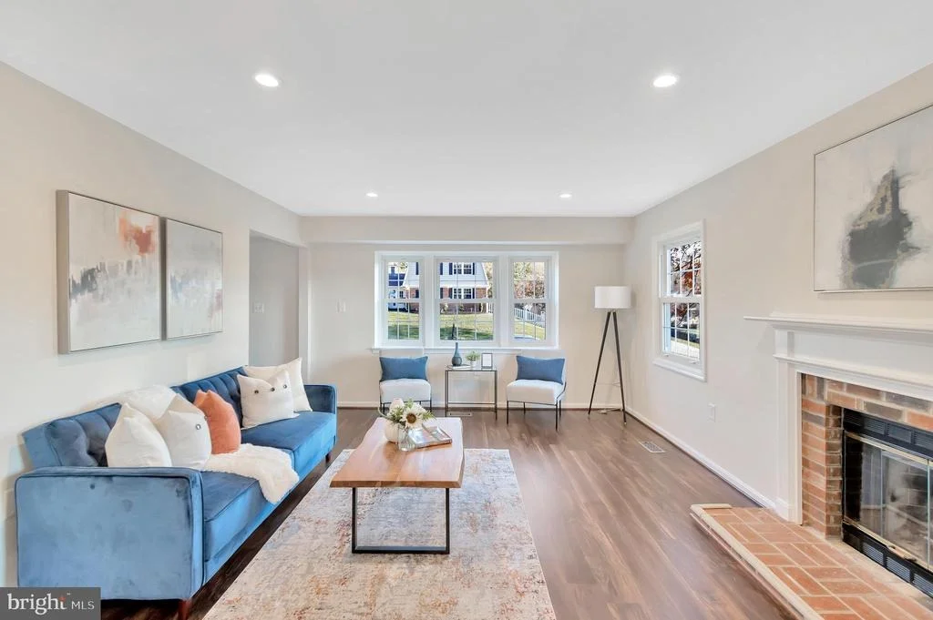 Photo of 13832 BEACON HOLLOW