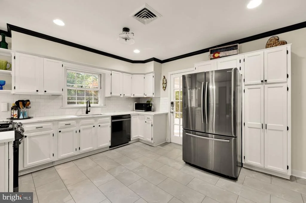 Photo of 4112 DOWNING STREET