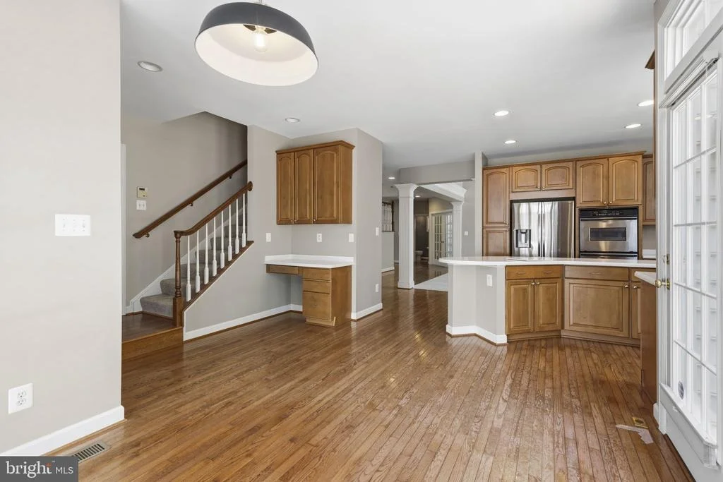 Photo of 1124 OAK TREE DRIVE