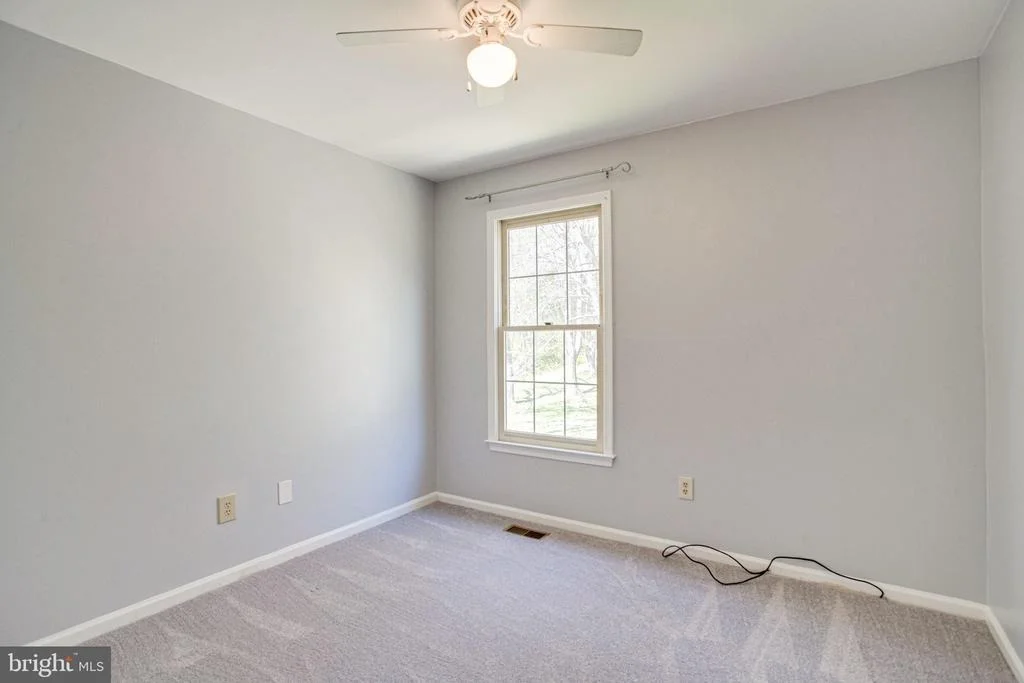 Photo of 9813 MAINSAIL DRIVE