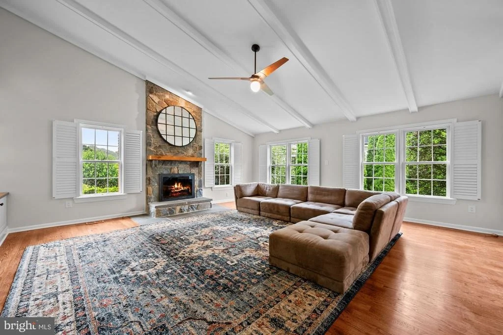 Photo of 10215 MARTINHOE DRIVE