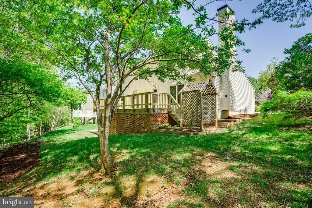 Photo of 9549 RED APPLE LANE