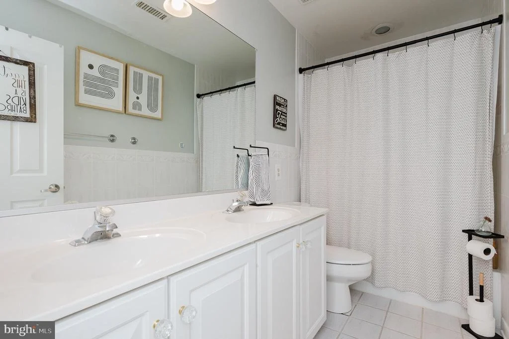 Photo of 2320 QUEENSBURY DRIVE