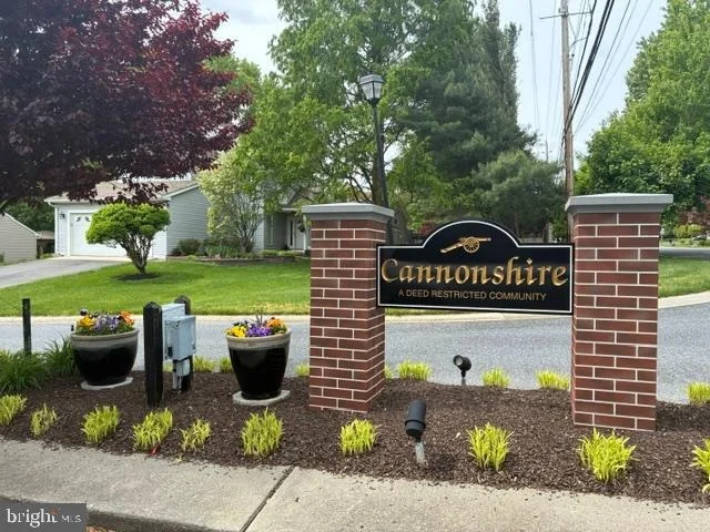 Photo of 53 GENERAL MAXWELL COURT