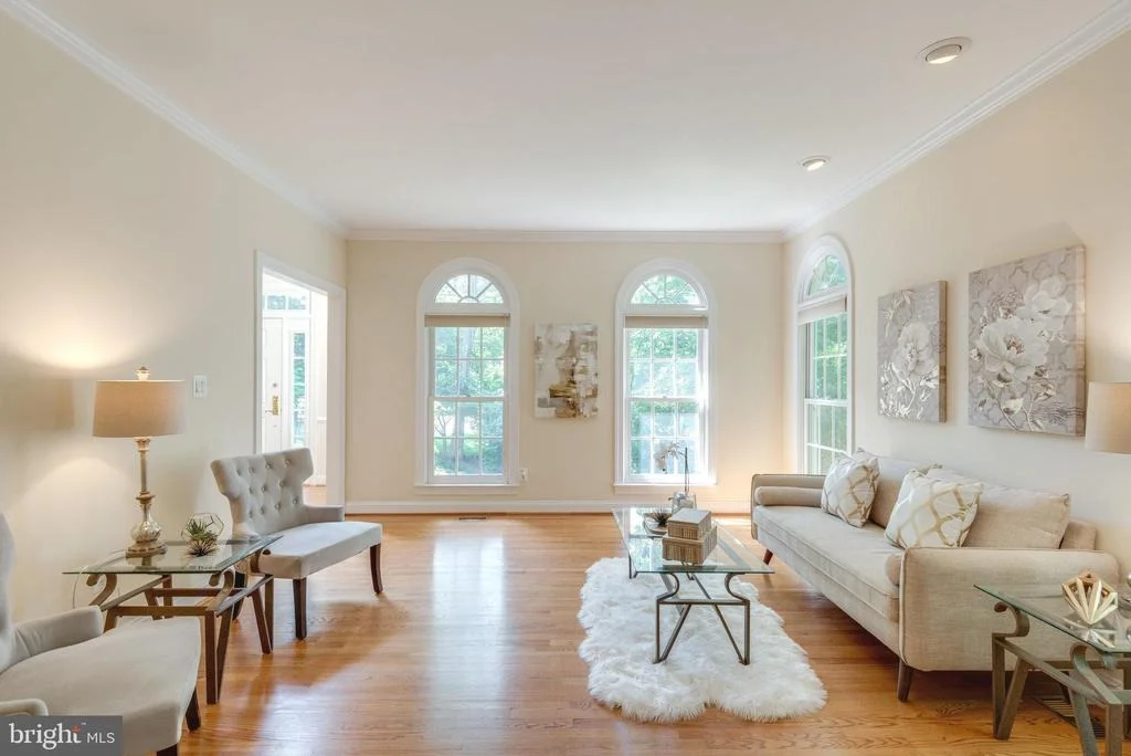 Photo of 12104 WALNUT BRANCH ROAD