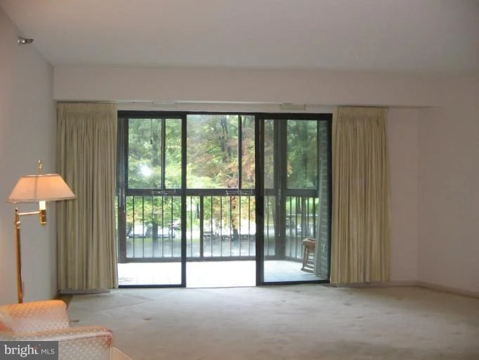 Photo of Unit 2203 at 15107 INTERLACHEN DRIVE
