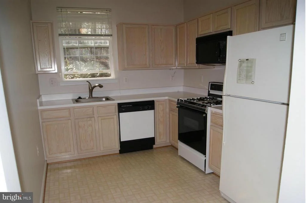 Photo of Unit 165 at 1305 WINDLEAF DRIVE