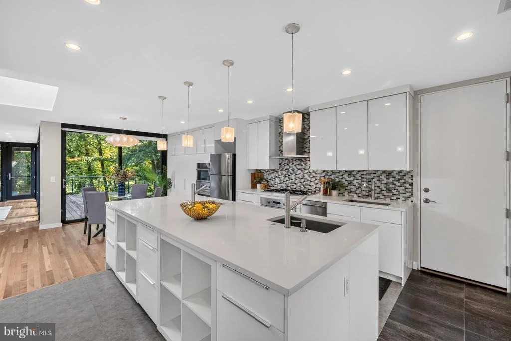 Photo of 11733 DEVILWOOD DRIVE