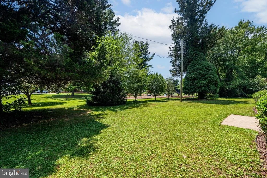 Photo of 11105 SLYE COURT