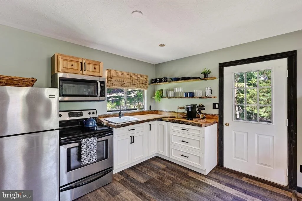 Photo of 743 MAPLE