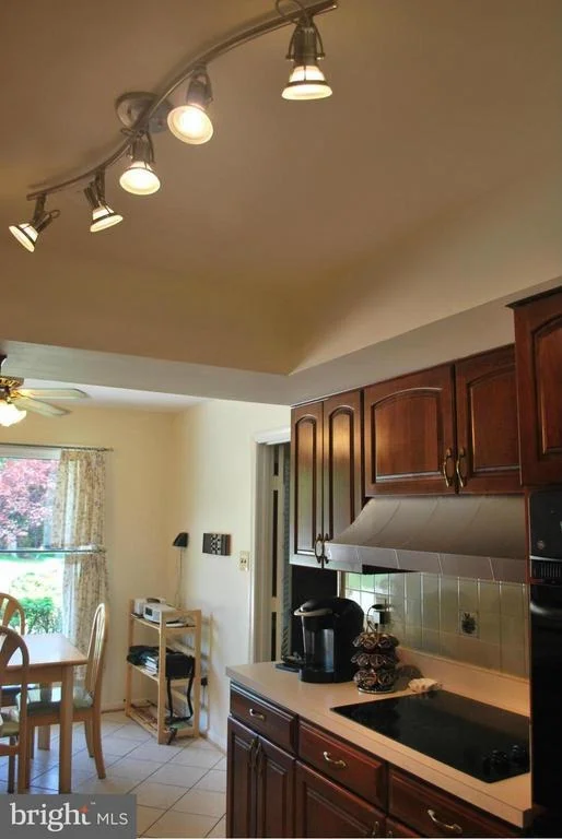 Photo of 914 CLINTWOOD DRIVE