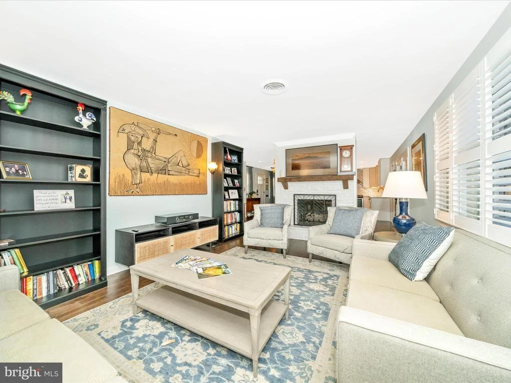 Photo of 903 MERCER PLACE