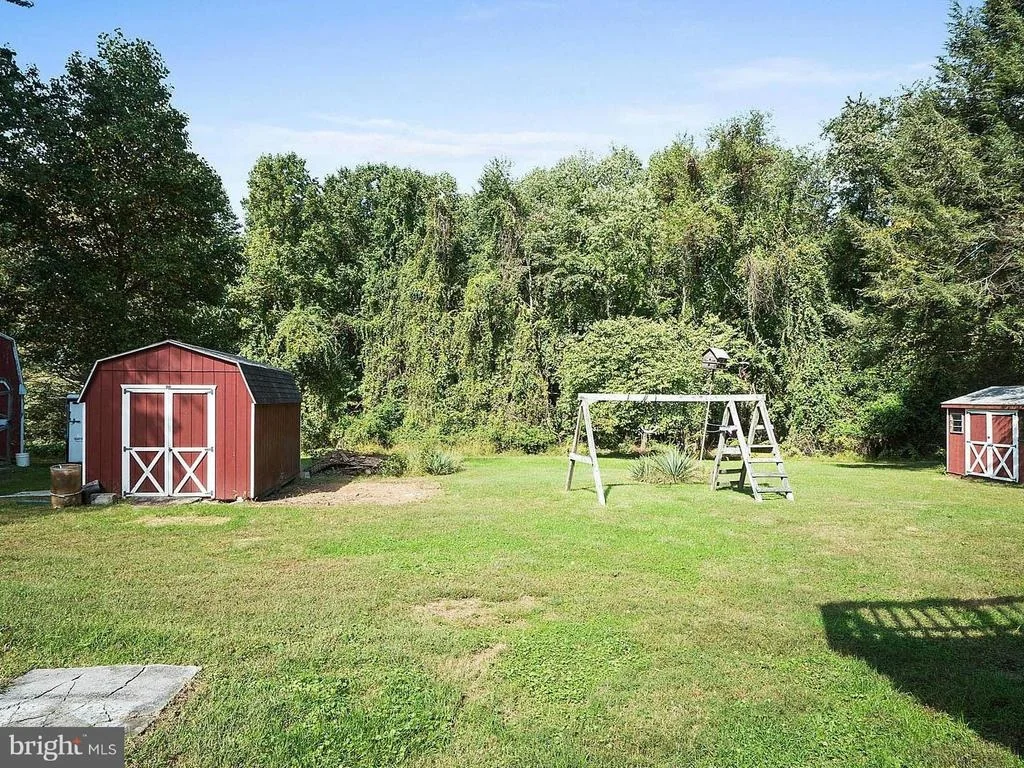 Photo of 18108 MUNCASTER ROAD
