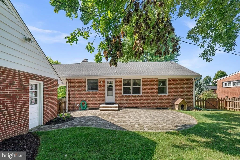 Photo of 2206 PLEASANT DRIVE