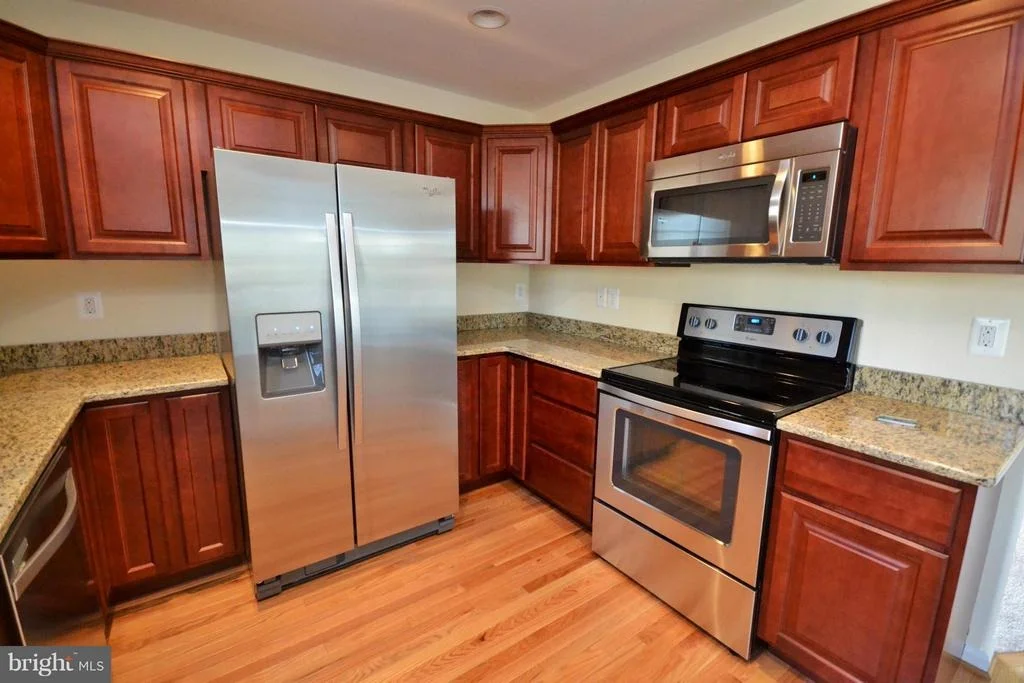Photo of 628 LATANE DRIVE