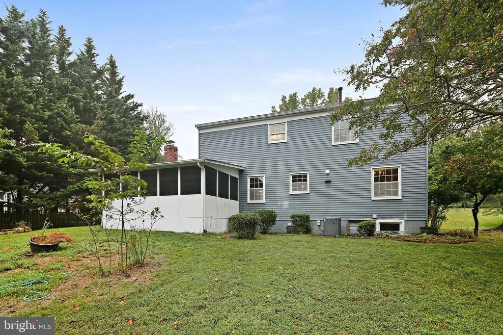 Photo of 5618 MILLWHEEL PLACE