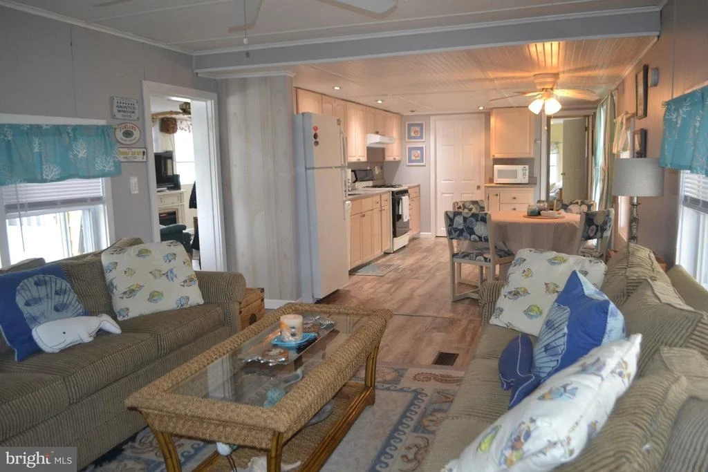 Photo of 18021 HOWARD DRIVE
