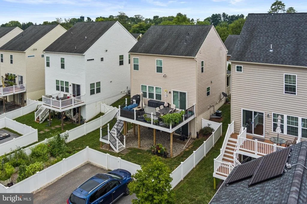 Photo of 2115 BATTERY LANE