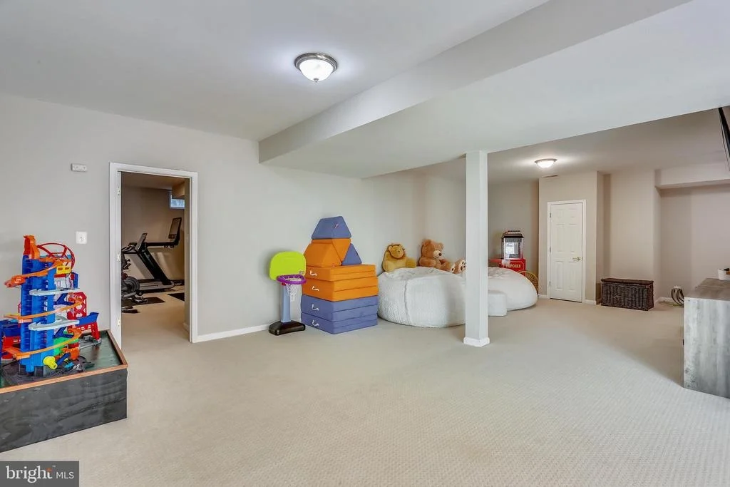 Photo of 9517 GREENEL ROAD