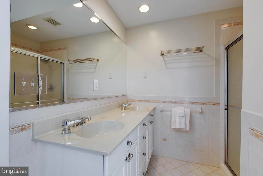 Photo of 9809 HEDIN DRIVE