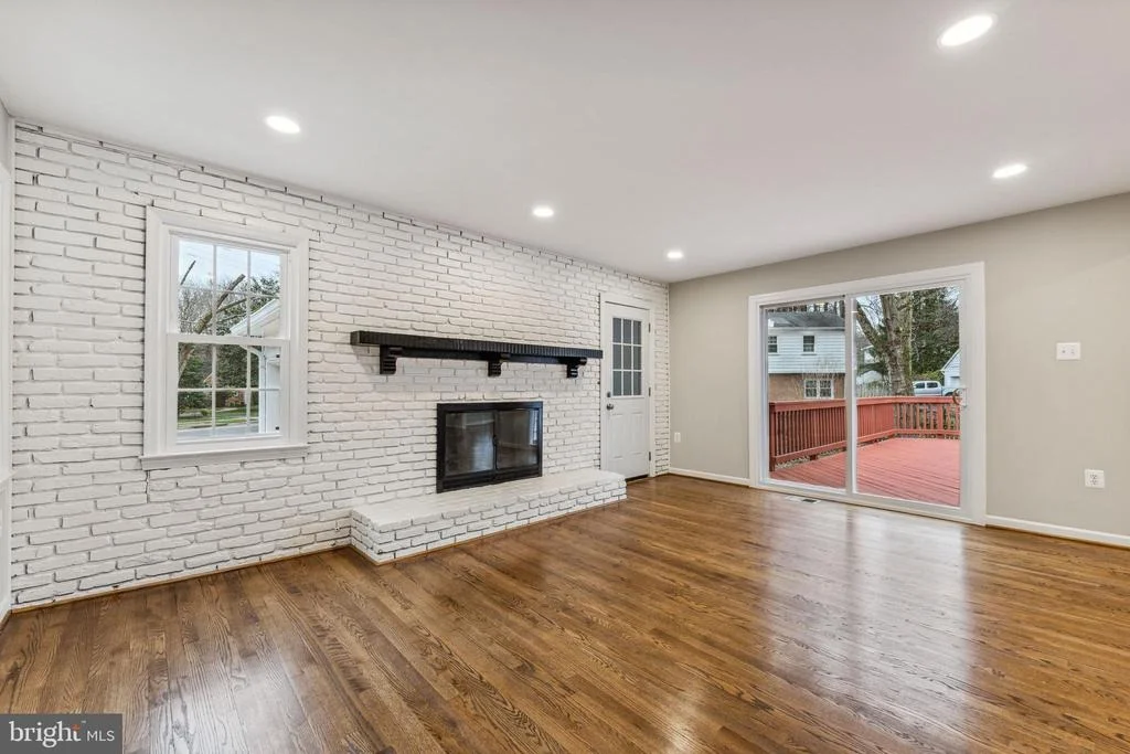 Photo of 3912 KING ARTHUR ROAD