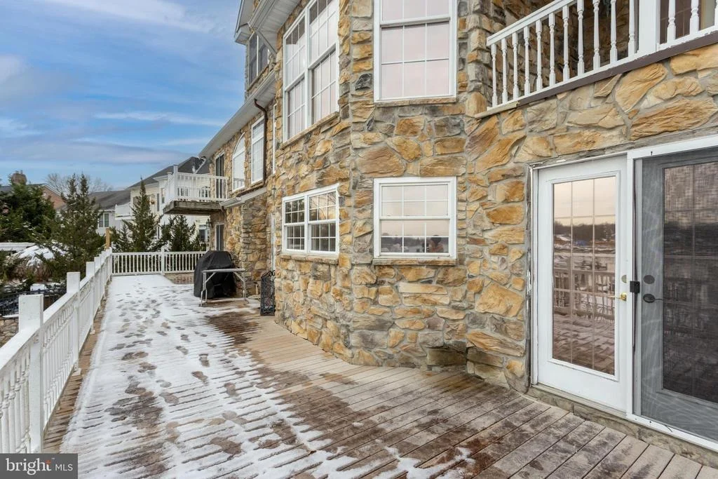 Photo of 415 SHORE DRIVE