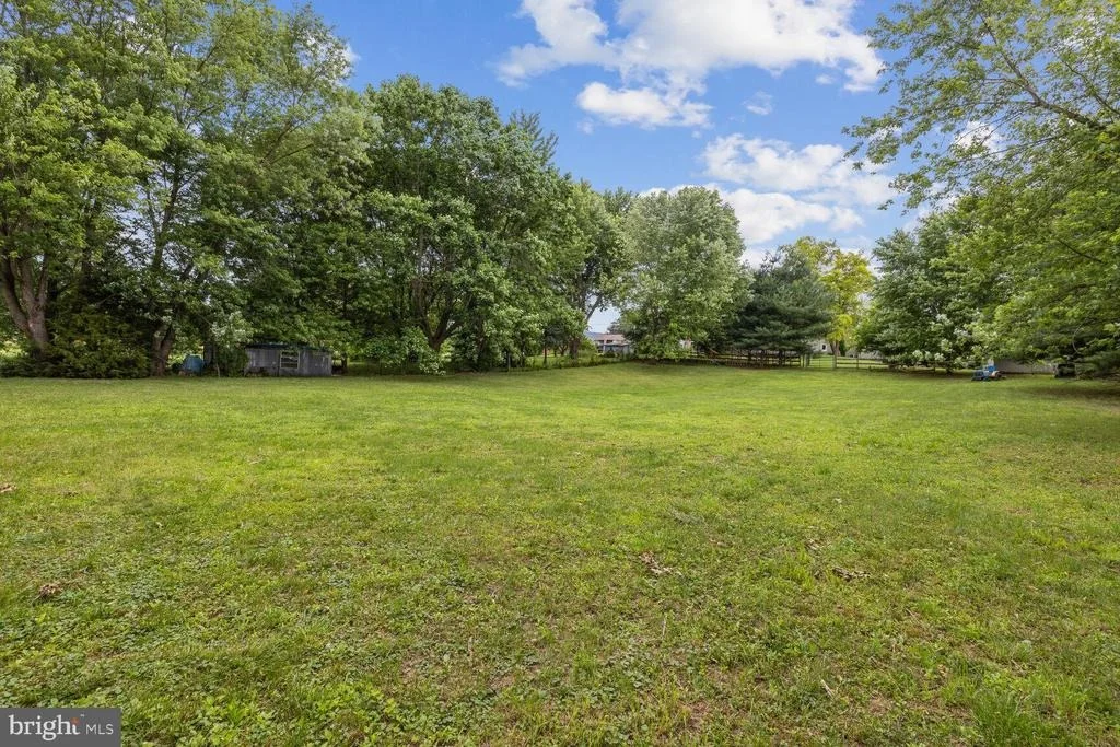 Photo of 6155 KING ROAD
