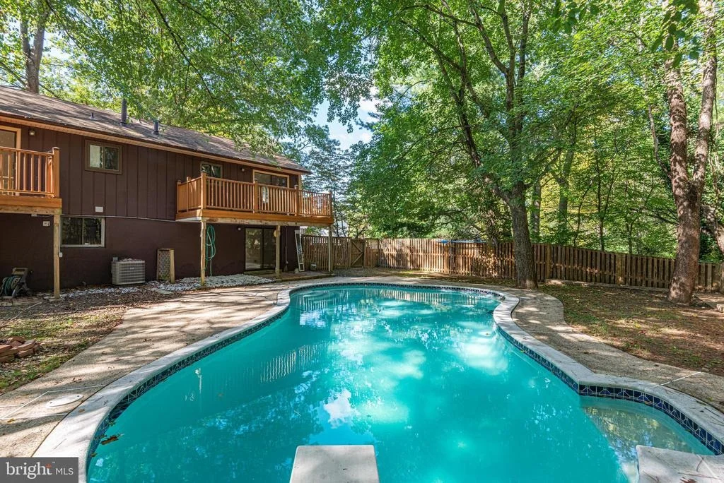Photo of 9467 MACOMBER LANE