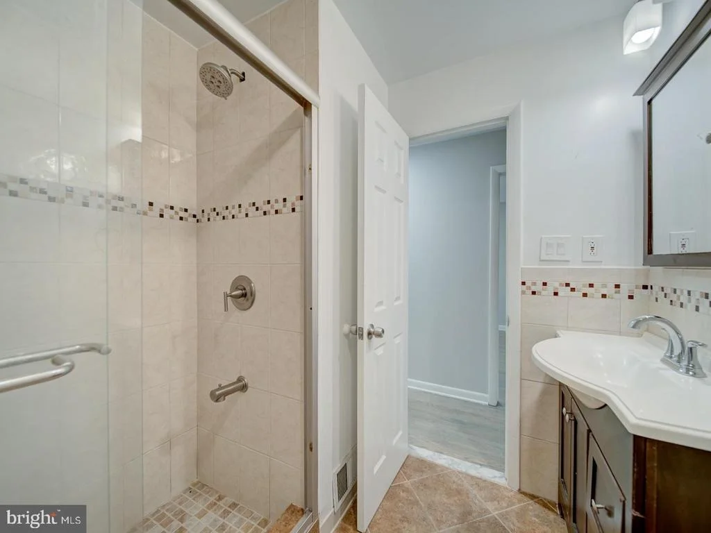 Photo of 4837 RANDOLPH DRIVE