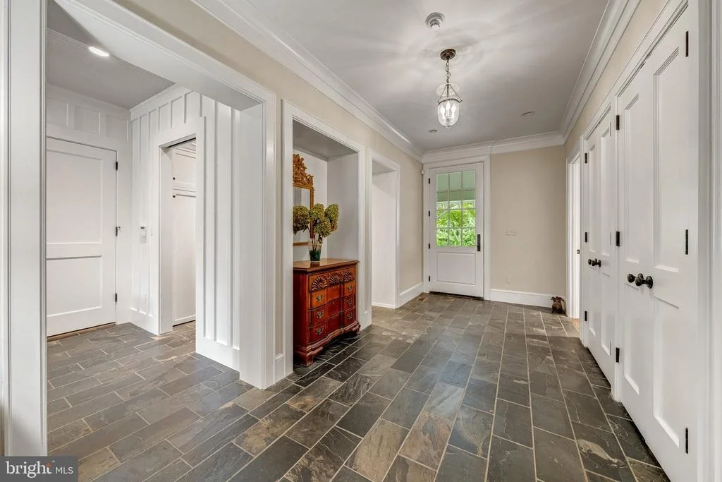 Photo of 8133 GEORGETOWN PIKE
