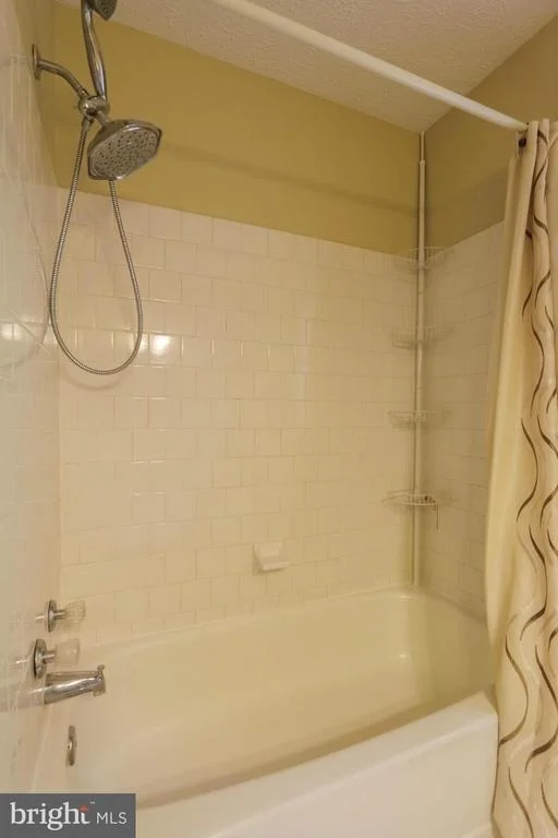 Photo of 7247 RIDING HOOD CIRCLE