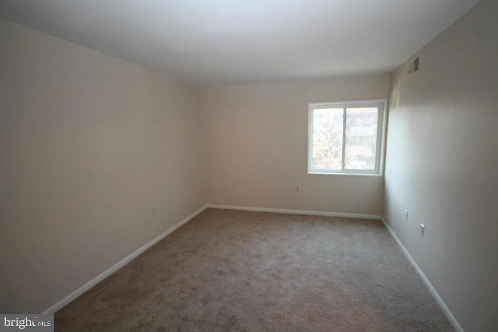 Photo of Unit 12B at 1400 NORTHGATE SQUARE