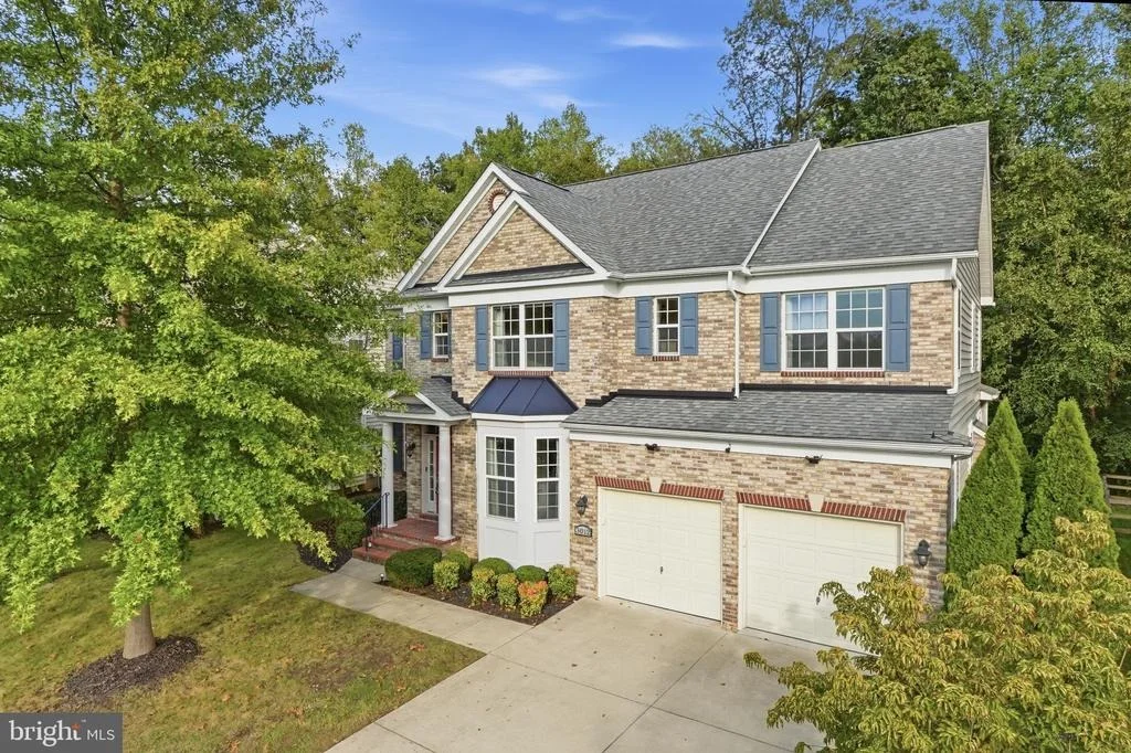 Photo of 3012 LAKE FOREST DRIVE