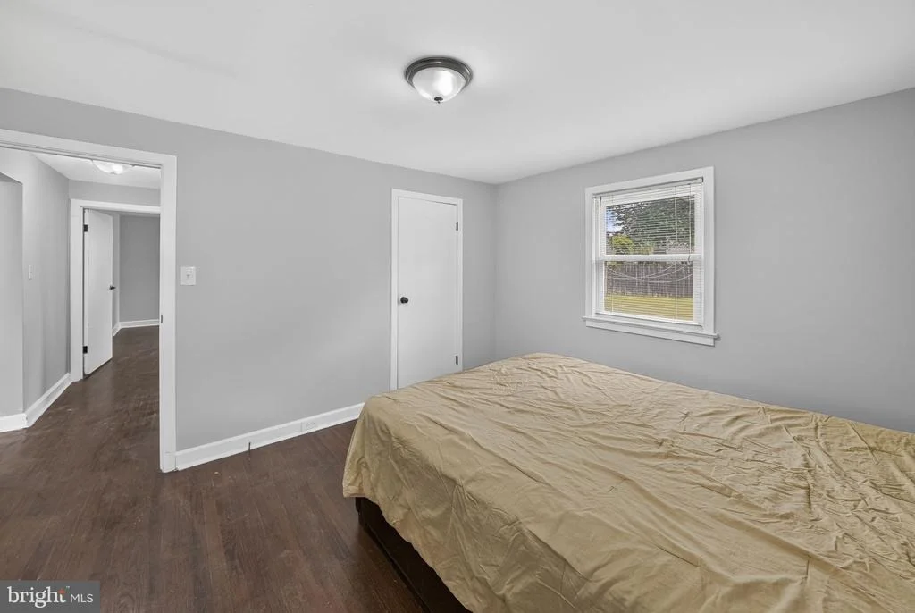 Photo of 520 RANDALL AVENUE