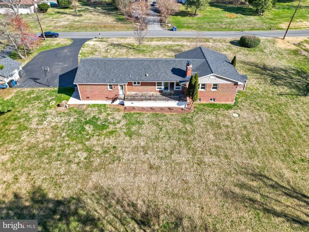 Photo of 1800 GAYFIELDS DRIVE