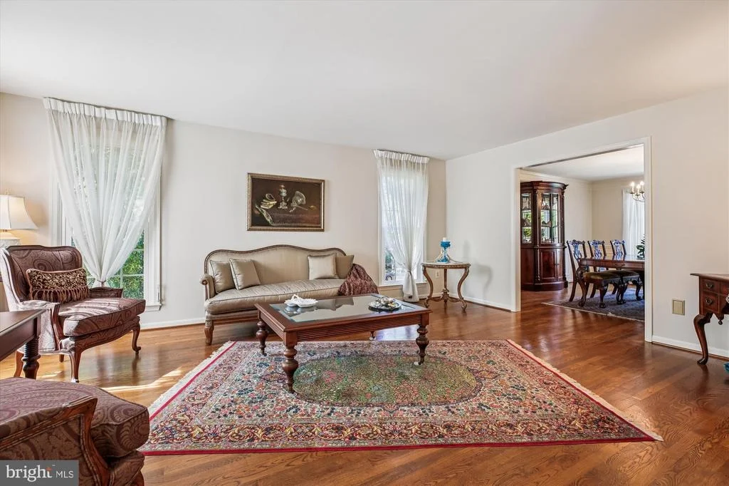 Photo of 9537 FOX HOLLOW